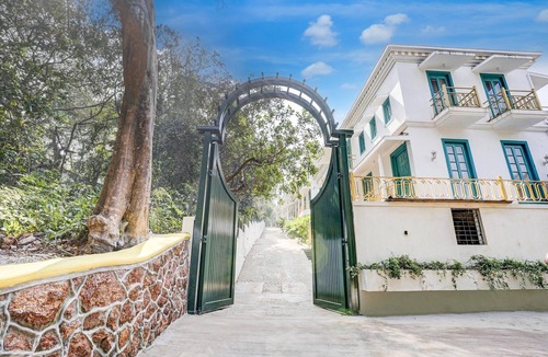 Siolim Villa | Villa in Goa Near Morjim Beach