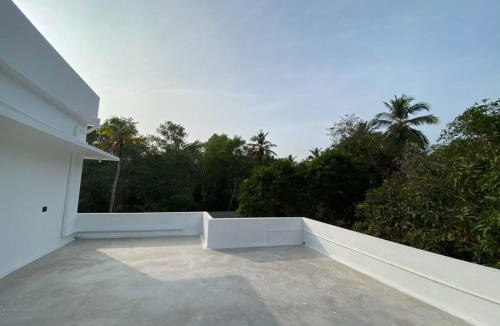 Varkala Bed & Breakfast | Villa Saawan Saaya-Varkala, Kerala