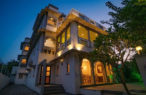 Bedla Villa | Villa Sagat Raaso - Best Luxury Pool Villa in Udaipur