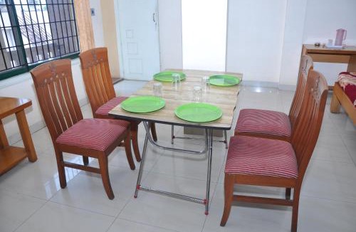 Kushalnagar Hotel | Vinayaka Deluxe Lodge