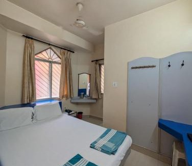 Chickpet Hotel | Vinayaka Lodge