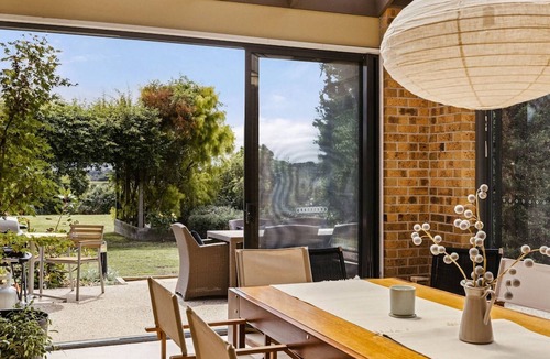 Tuerong House | Vineyard Lane Winery Escape