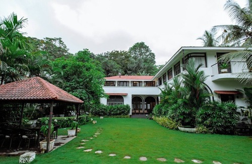 Siolim Villa | Viraam Estate by RÊVE/Infinity heated pool with caretaker/Chef
