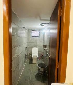 Farooq Nagar Apartment | Vishwa Adithya Service Apts