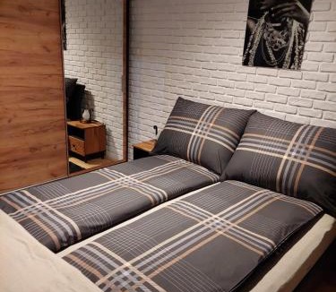 Resita Apartment | VITRUVIAN Apartament 13 - Self check in 24h