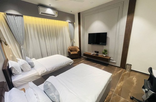 Khambhaliya Hotel | VITS Jamnagar