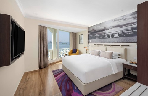 Kochi Hotel | Vivanta Ernakulam, Marine Drive
