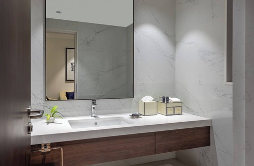 Kochi Hotel | Vivanta Ernakulam, Marine Drive