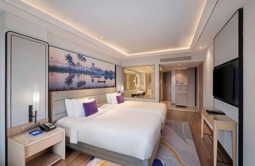 Caranzalem Hotel | Vivanta Goa, Miramar