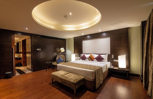 Begumpet Resort | Vivanta Hyderabad, Begumpet