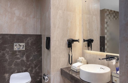 Jamshedpur Hotel | Vivanta Jamshedpur, Golmuri