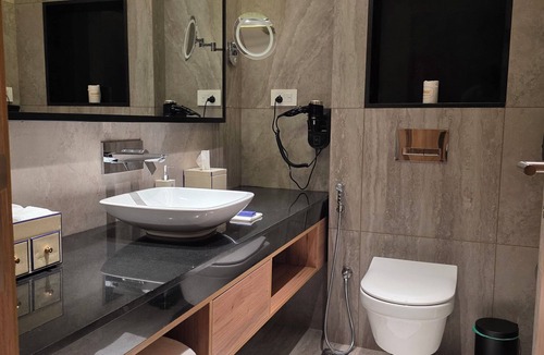Aluva Hotel | Vivanta Kochi Aluva