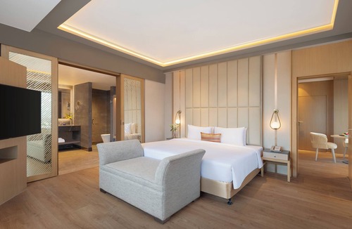 Vijayawada Hotel | Vivanta Vijayawada, MG Road