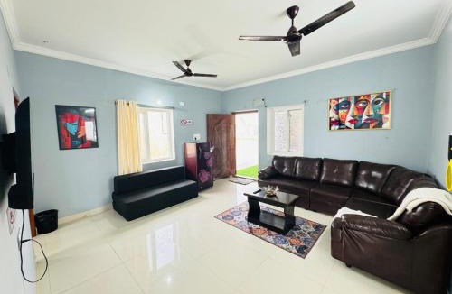 Kondapur Apartment | VJH 602 1BHK Flat by Charter Stays