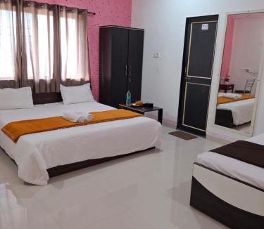 Malavli Hotel | Vrundavan Hotel and Restaurant