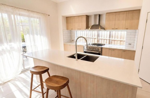 Catherine Hill Bay Apartment | Wagtail Whispers - Spacious Coastal Escape