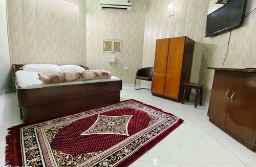 Jaipur Resort | Walking distance jaipur international airport terminal2 big garden area room.