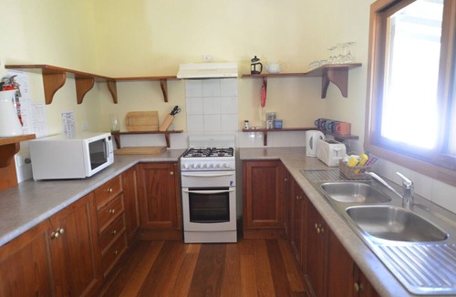 Crescent Head House | Wallum cottages - best of the bush and the beach!
