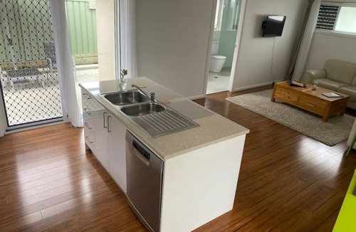 Wamberal House | Wamberal/Terrigal Beach is a 10-15 min walk or 4 minute drive away.*NEW fast nbn