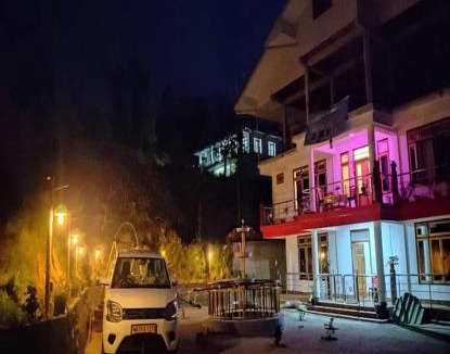 Rishop House | Wanderlust Homestay By StayApart