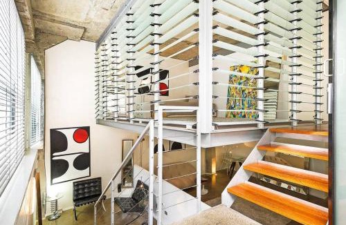 Surry Hills Villa | WAREHOUSE! RARE! NEW ARCHITECTURALLY DESIGNED MASTERPIECE! BEST LOCAT! MASSIVE! PRIVATE ROOFTOP GARDEN w PANORAMIC CITY VIEWS! (B1-51-ImpAbb)