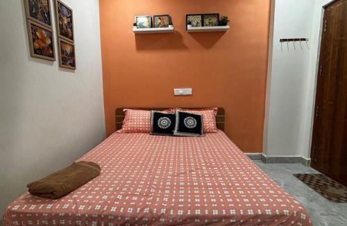 Hyderabad Apartment | Warm & Cozy Studio Stay