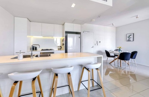 Darwin City Centre Apartment | Waterfront Sunset Suite: 1 Bed Apt, Sunset Views