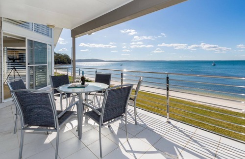 Salamander Bay House | WATERFRONT WONDERLAND - 5 Bedroom Luxury Beachfront House with a Lift!