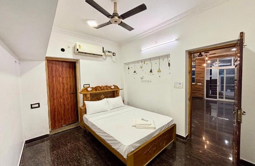 Kalapettai Villa | Waters Edge Resort - Villa With Private Pool