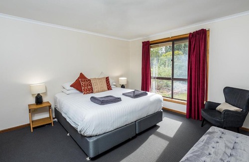 Upper Wakefield House | Watervale Hotel Guesthouse