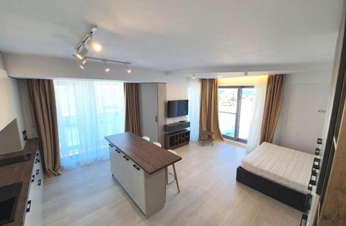 Mamaia-Sat Apartment | WAVE 3 Promenada Apartments