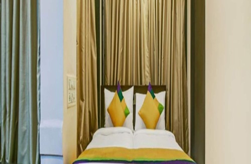 J B Nagar Hotel | We Stay - Andheri