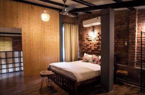Taoru House | WE Woods Farm Manesar, 6BR Lux King Beds, Pvt Pool