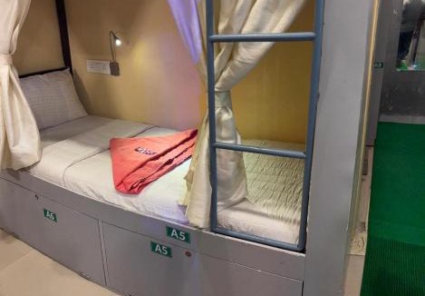 Andheri East Hostel | Welcome Inn Dormitory & PG Male And Female