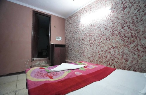 Karol Bagh Hotel | Welcome to our hotel, where comfort come together to create an experience.