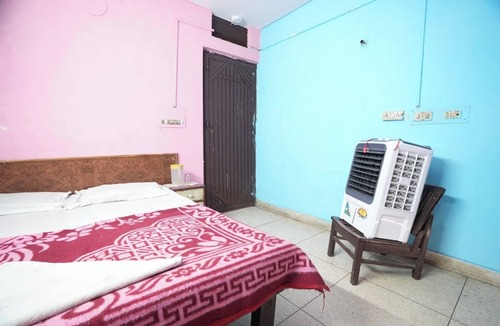 Karol Bagh Hotel | Welcome to our hotel, where comfort come together to create an experience.