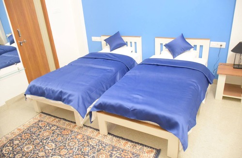 Bhopal Bed & Breakfast | Welcome to The Autumn Leaves Bhopal