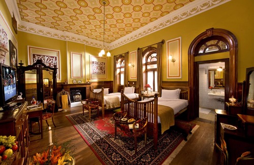 West Mere Hotel | WelcomHeritage Fernhills Royal Palace