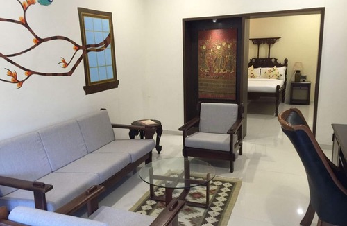 Paldi Hotel | WelcomHeritage Mani Mansion