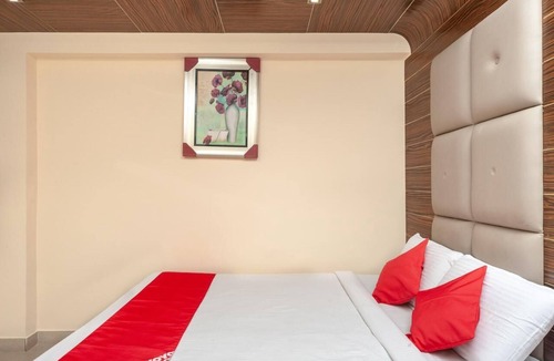 Tirupati Hotel | Well-maintenance Rooms in Tirupati
