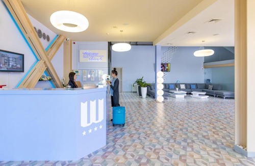 Floresti Hotel | West City Hotel