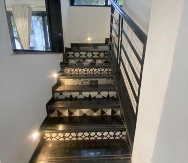 Kune N.m. Villa | West Valley Villa , Casa Raywood