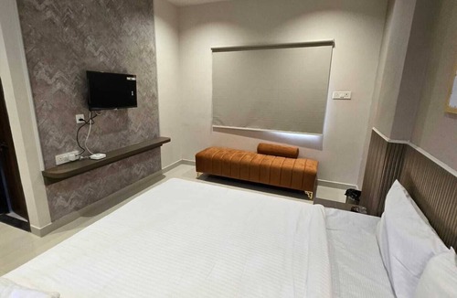 Hingana Hotel | Western Hotel Dabha