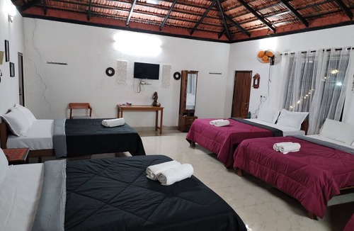 Virarajendrapet Hotel | Wetland Homestay & Camping