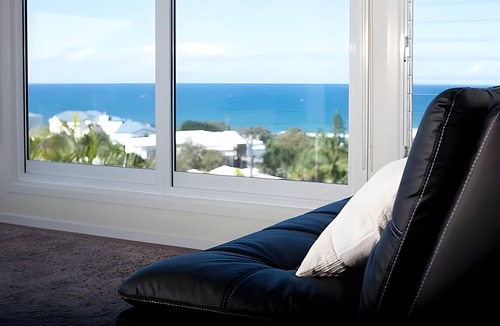Sunshine Coast House | Whale Lookout - spectacular ocean views