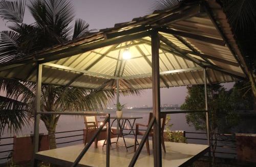 Kumbalam Villa | Whispering Backwater Escape by Samrajyam Group