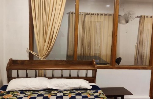 Kuttikkanam Hotel | Whispering Pinewoods