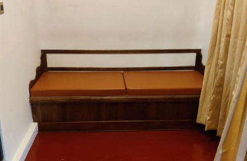 Kuttikkanam Hotel | Whispering Pinewoods