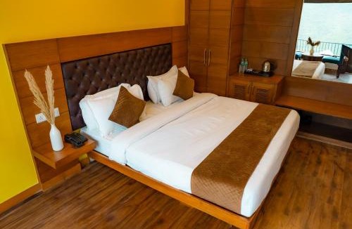 Khattalwada Hotel | White Flower Hill Retreat Mussoorie