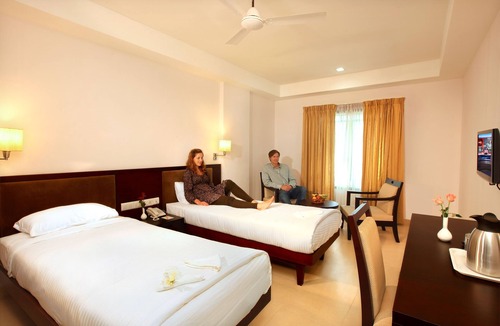 Vaikom Hotel | White Gate Residency